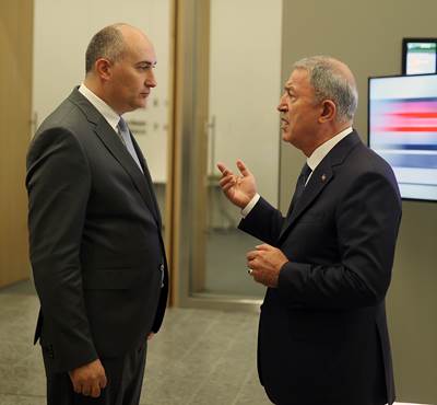 Millî Savunma Bakanı Hulusi Akar, Finlandiya Savunma Bakanı Antti Kaikkonen ve Gürcistan Savunma Bakanı Juansher Burchuladze ile Görüştü